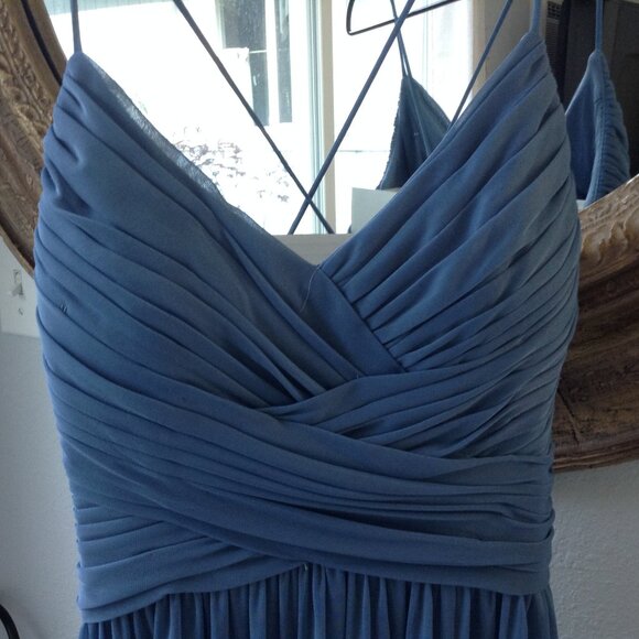 ⭐DB STUDIO CELEBRATE BRIDESMAID DRESS in Cornflower Blue, size 4⭐ - Picture 3 of 9